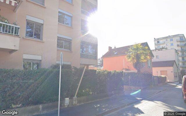Façade : 64 avenue de la Croix Saint-Martin 3200 Vichy, Vichy