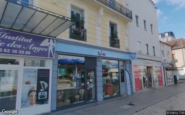 Façade : 19 avenue du President Doumer 3200 Vichy, Vichy